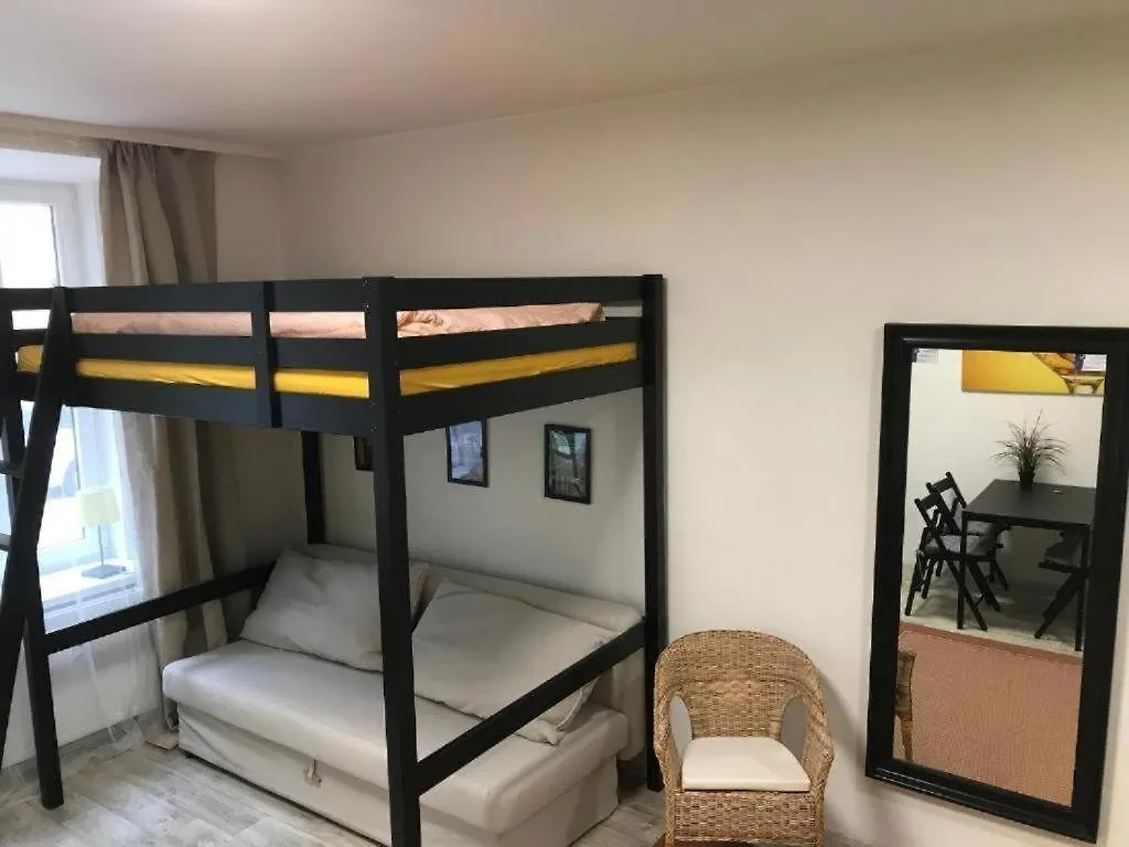 Apartmans For 2 Or 6 Peoples 12 Min By Walk From The Center Brno 0*,